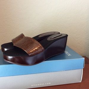 NEW IN BOX Nine West chic platform